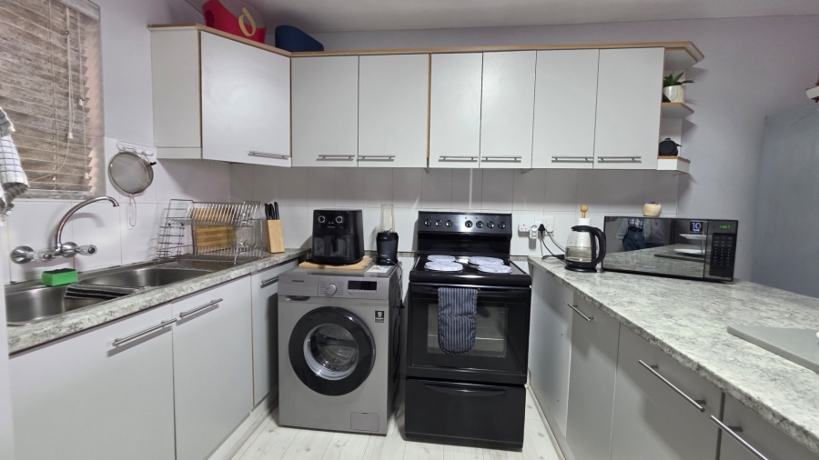 2 Bedroom Property for Sale in Boland Park Western Cape